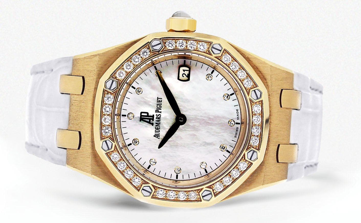 Audemars Piguet Royal Oak Watch For Women | 18K Yellow Gold | 33 Mm - Image 4