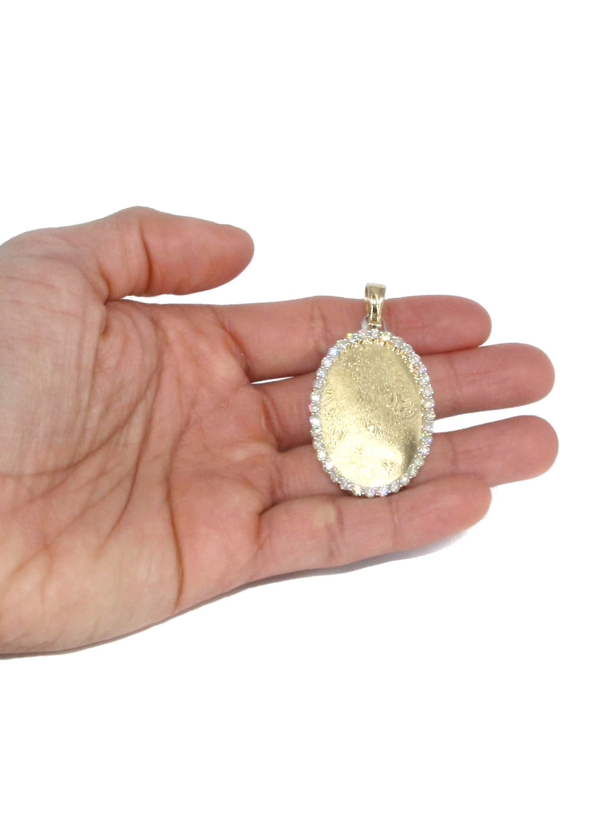 Diamond 10K Yellow Gold Medium Oval Picture Pendant Necklace | 3.33 Carats | Appx. 23 Grams - Image 5