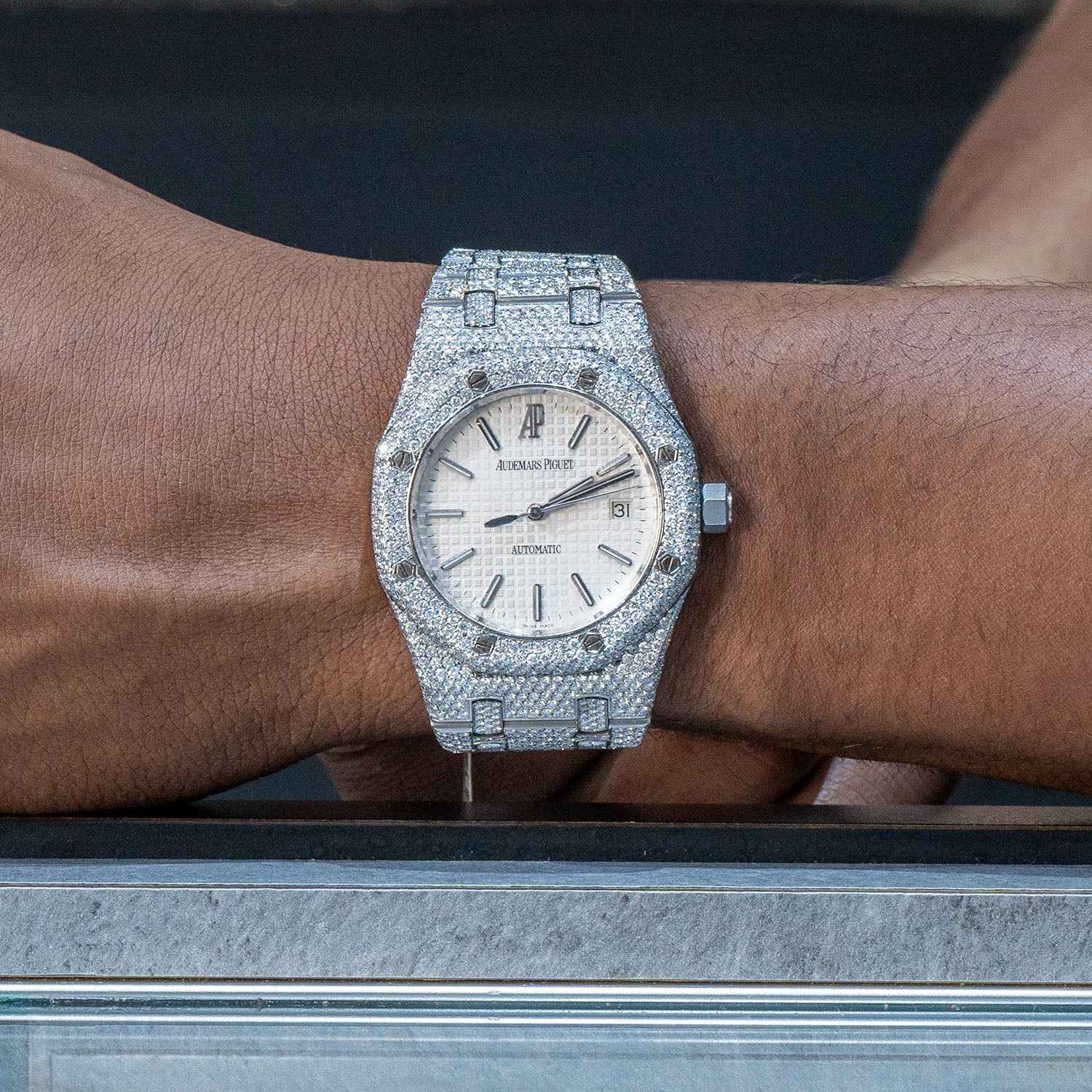 Audemars Piguet Royal Oak | Stainless Steel | Diamond Iced Out | 39 MM | 20 Carats - Image 4