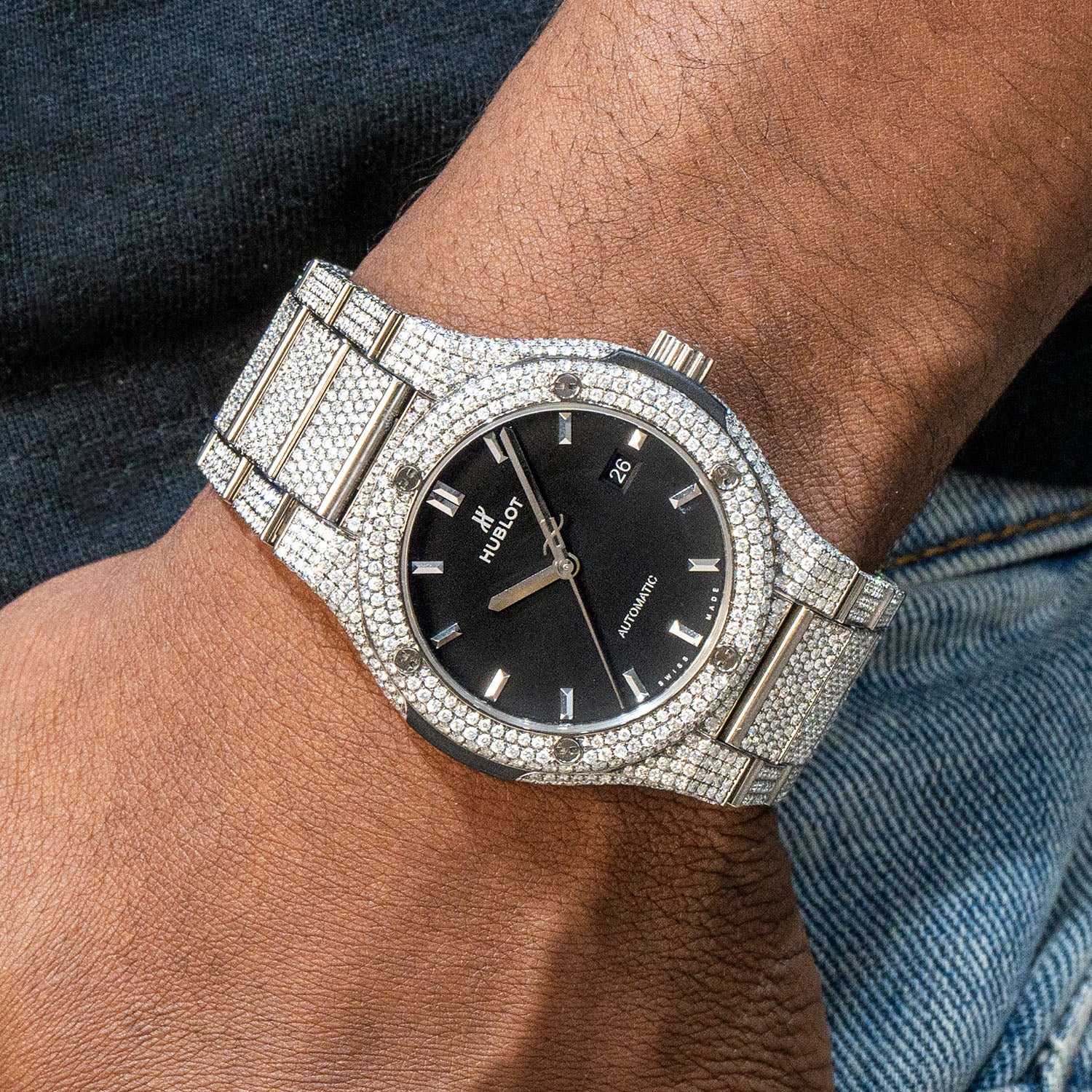 Hublot Classic Fusion | Diamond Iced Out | 40 MM | 20 Carats - Image 2