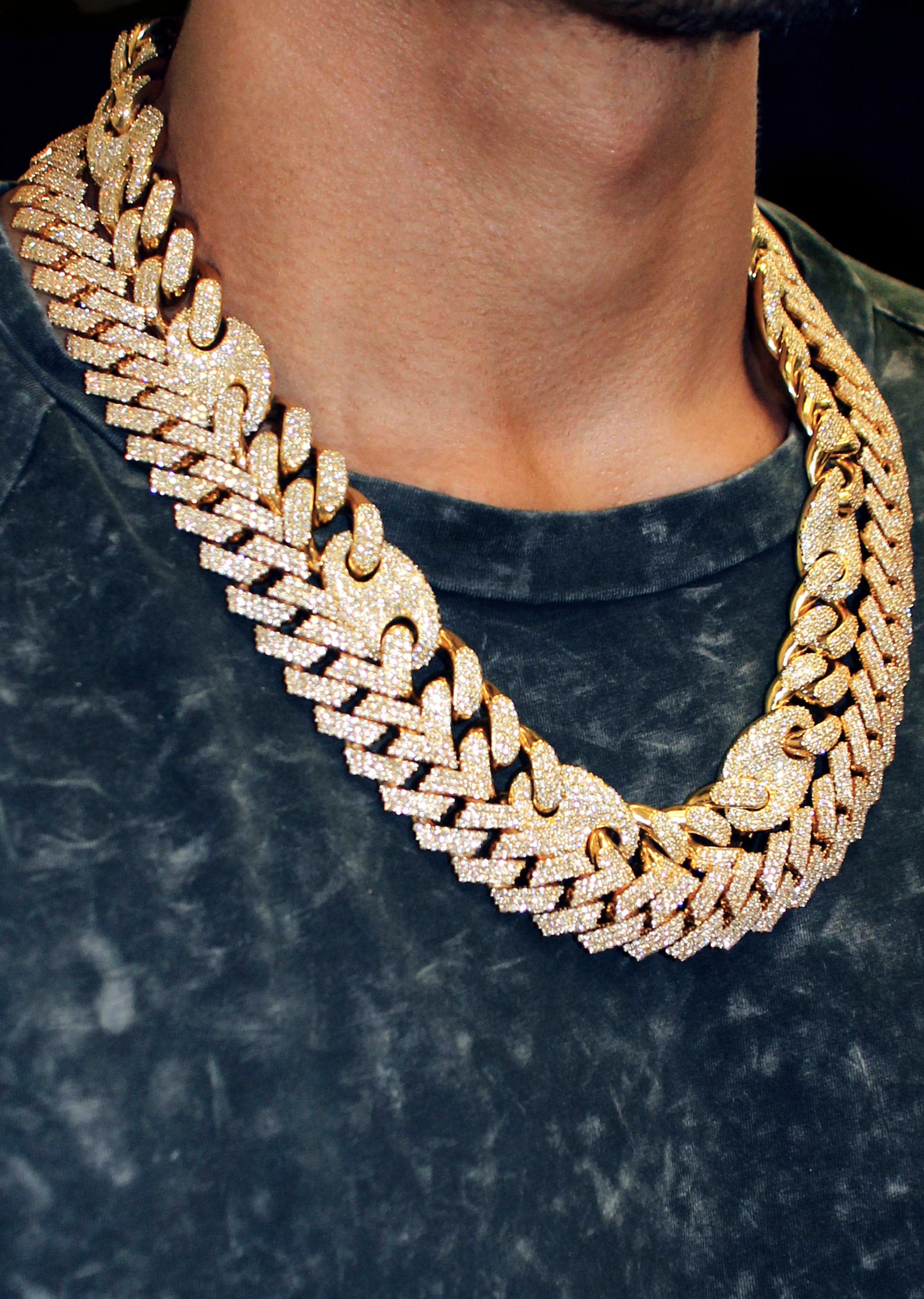Diamond Miami Cuban Link Chain ( 17 MM ) & Gucci Puff Cuban Chain ( 18 MM) Bundle - Image 2