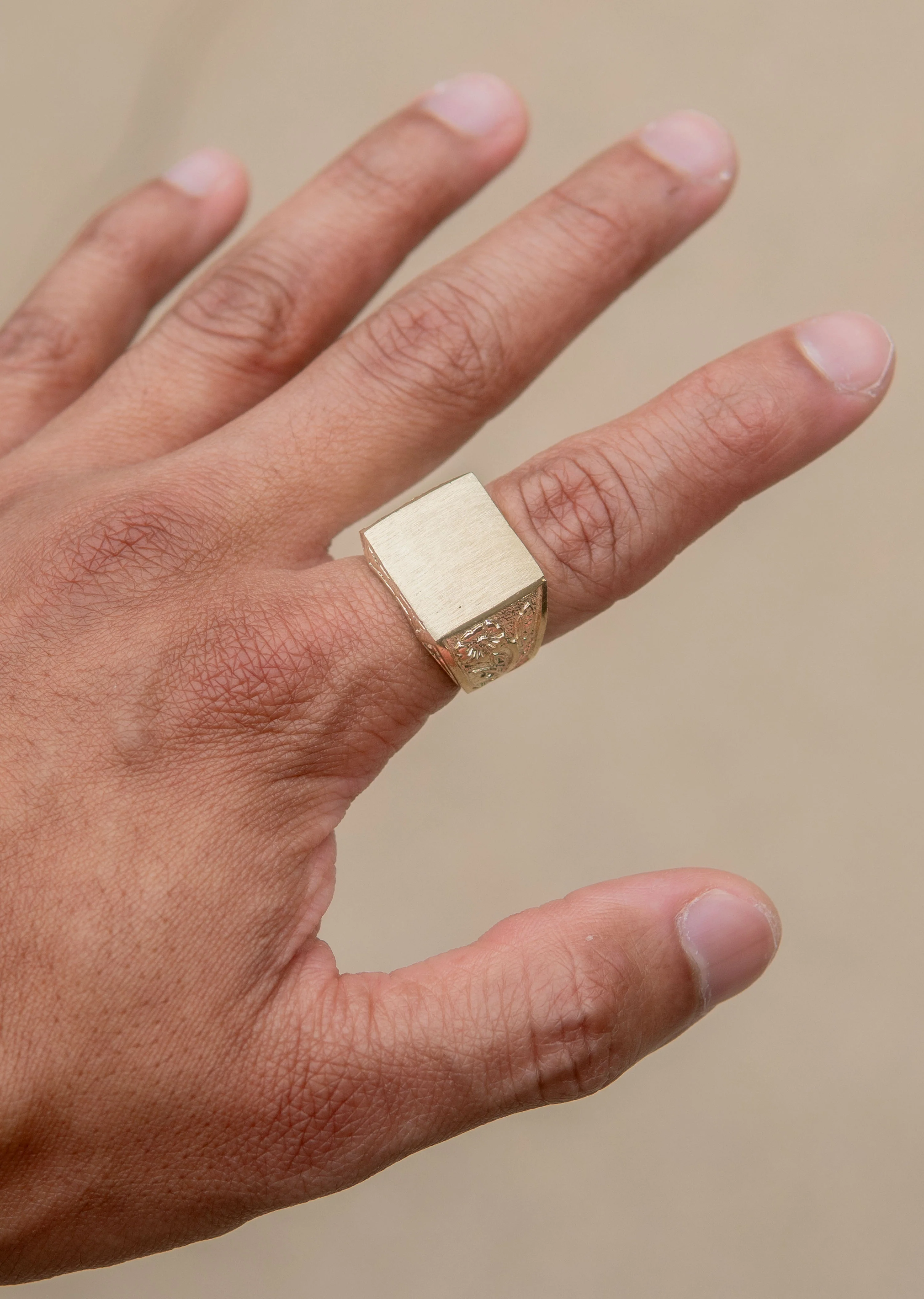 Mens Signet Ring - 10K Gold | 11.3 Grams - Image 4