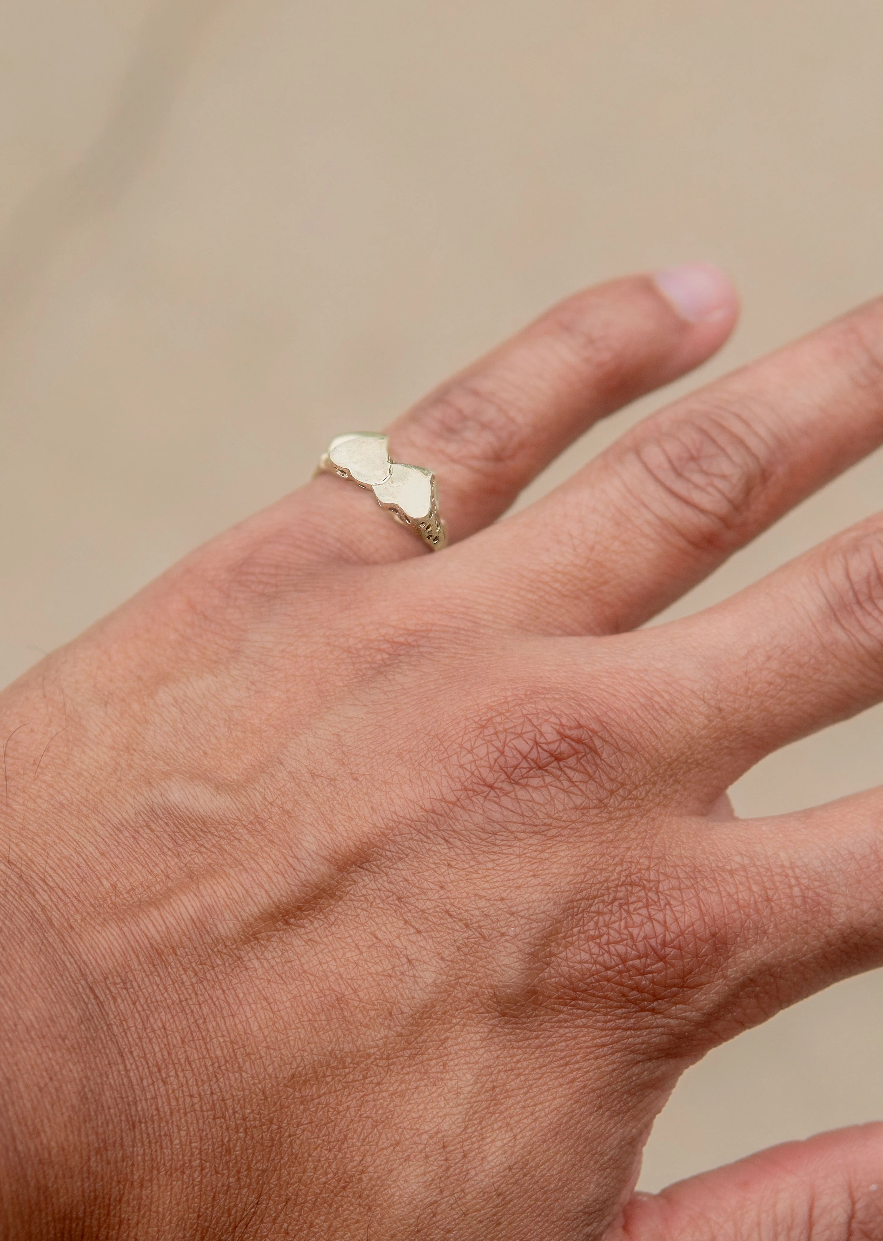 Mens Hearts Signet Ring - 10K Gold | 2 Grams - Image 5