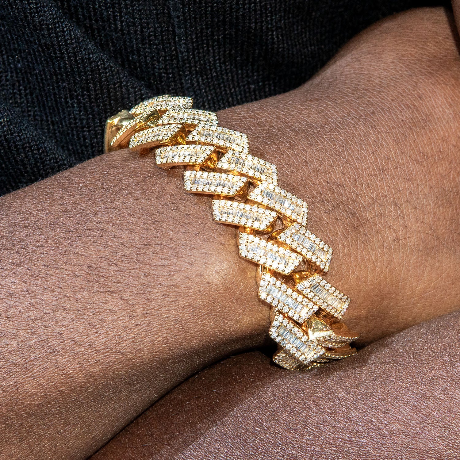 High End Jewelry - Diamond Iced Out Cuban Baguette Bracelet - Image 3