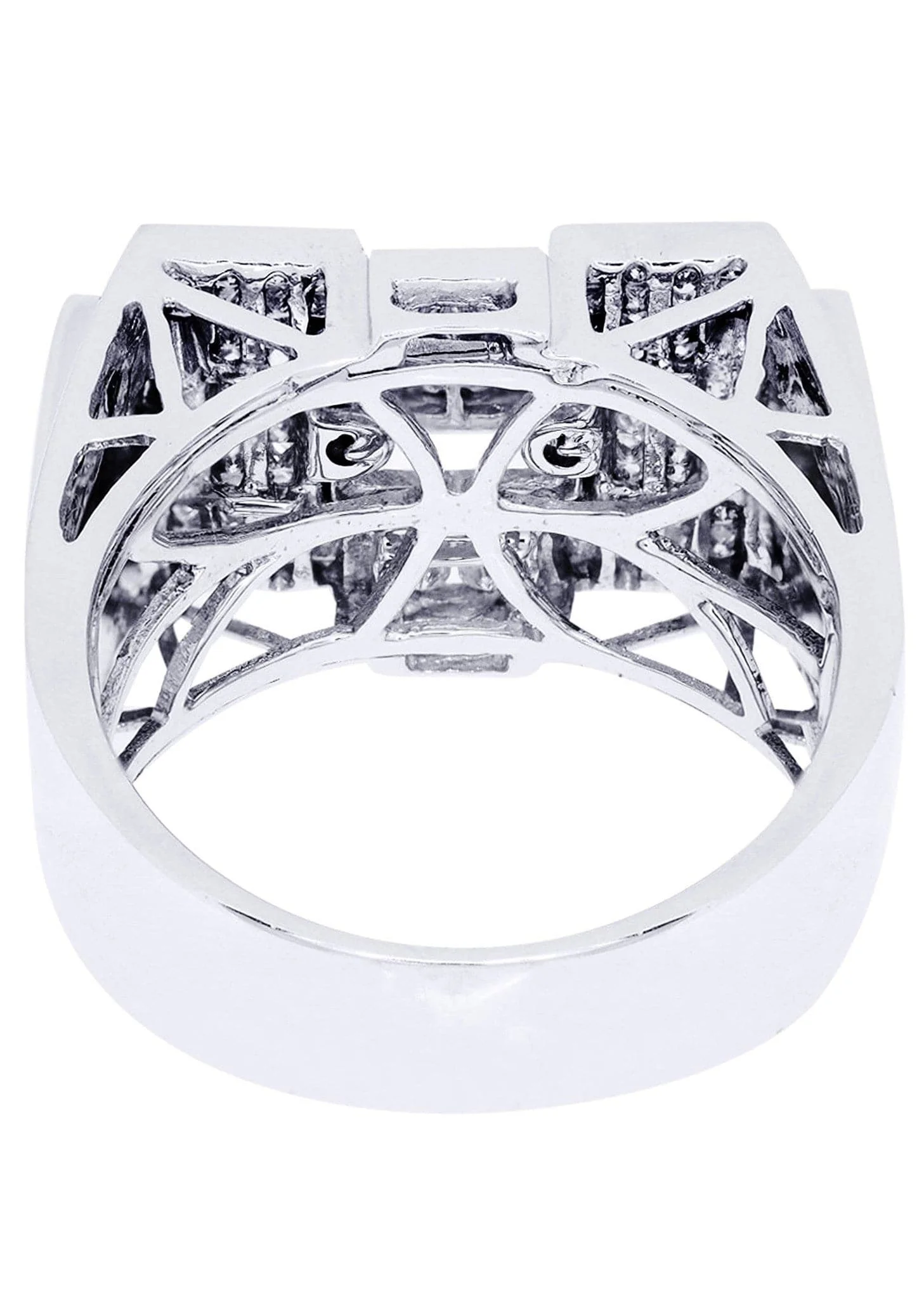 White Gold Mens Diamond Ring| 0.18 Carats| 14.42 Grams - Image 3