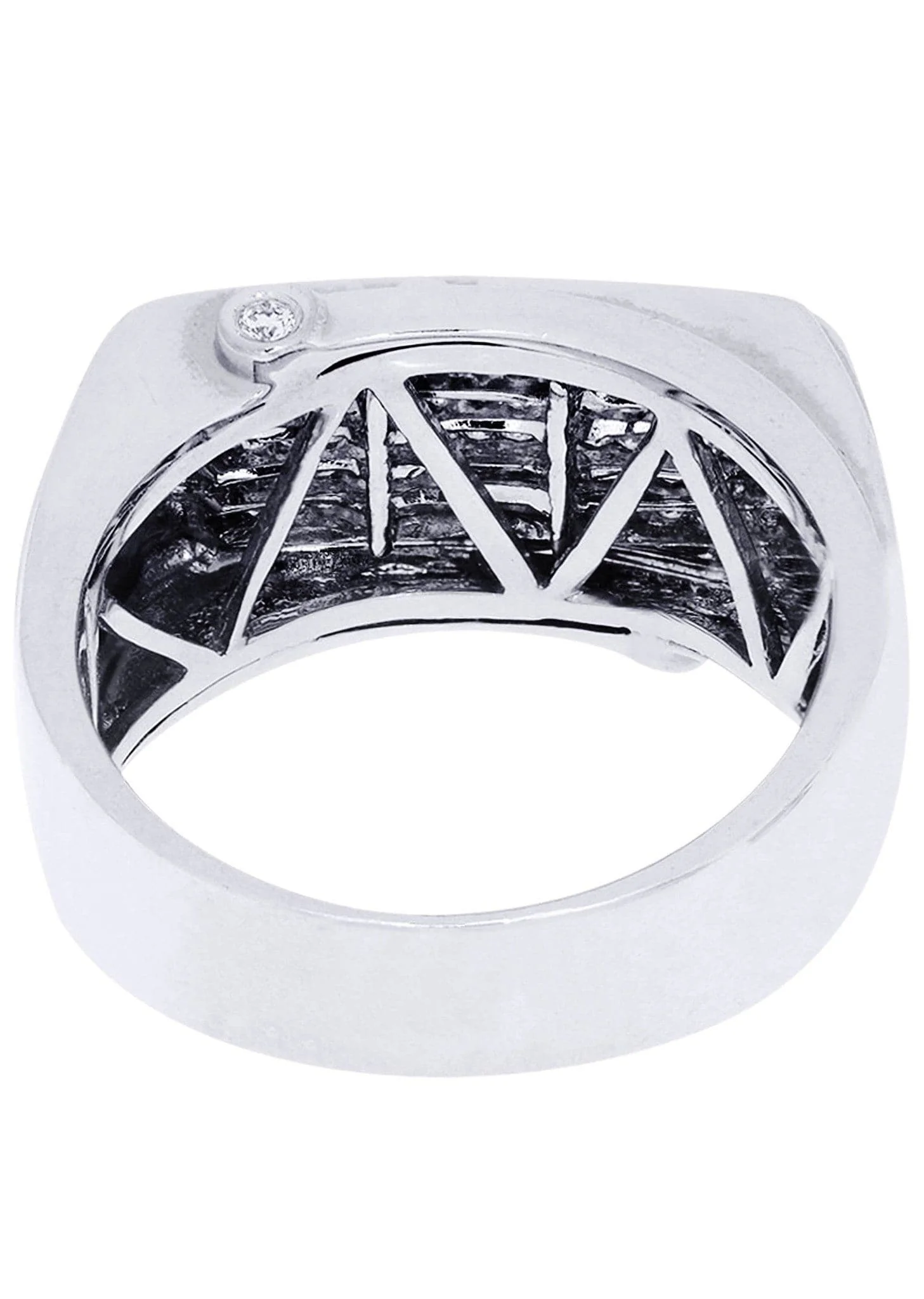 White Gold Mens Diamond Ring| 0.63 Carats| 10.71 Grams - Image 3