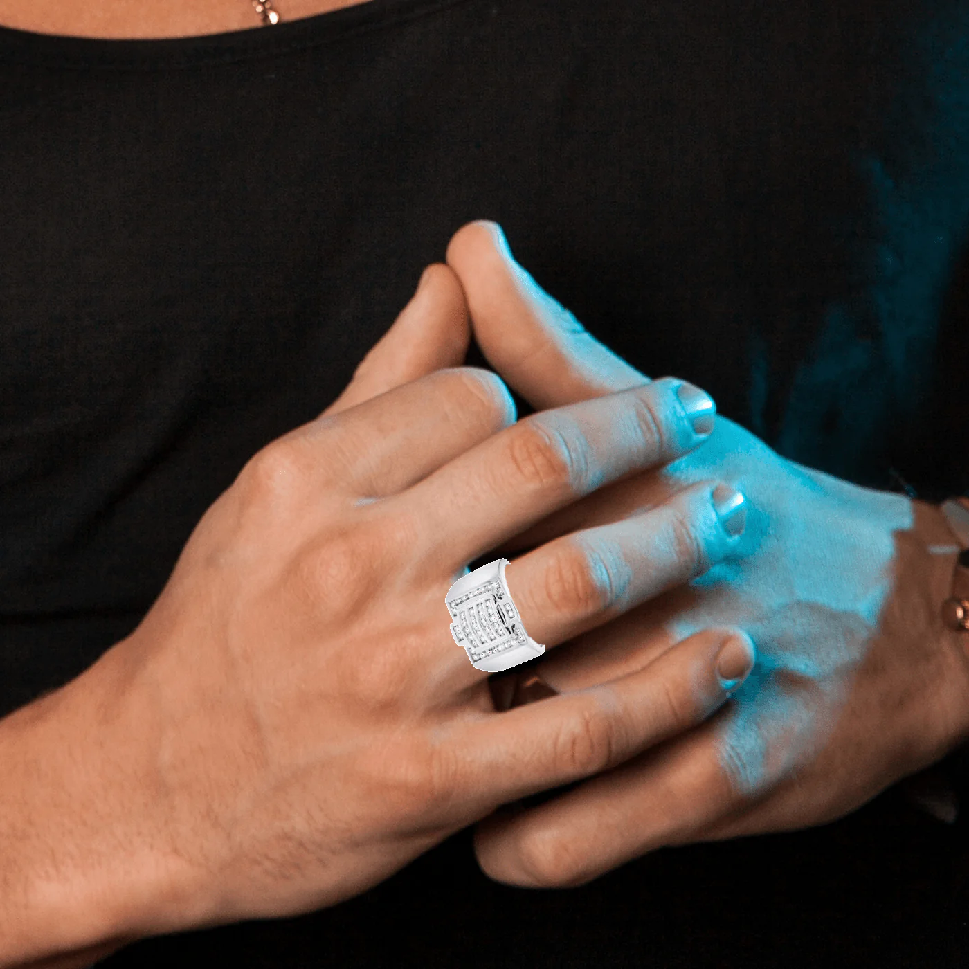 White Gold Mens Diamond Ring| 0.75 Carats| 12.73 Grams - Image 4